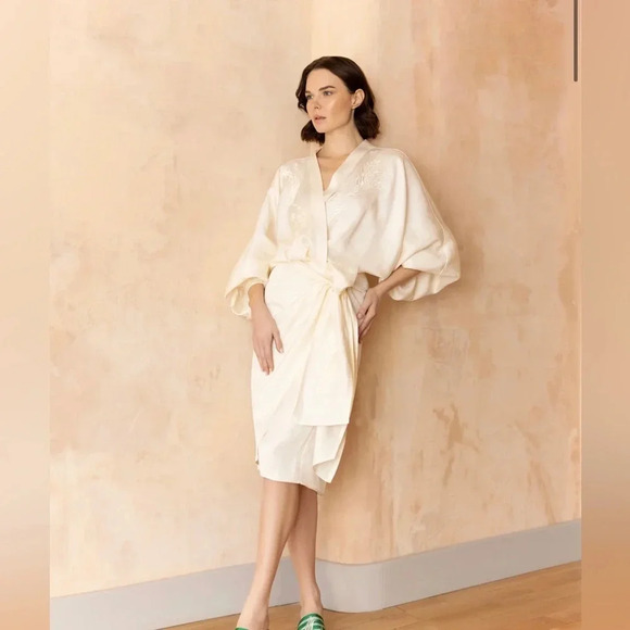 Meraki Artisanal The Arzu Dress in Off White - Picture 2 of 12